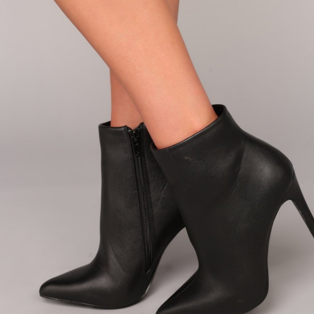 Stop Starin' Bootie
